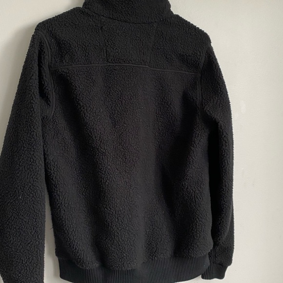 Carhartt Black Sherpa Fleece woman’s small Jacket - Picture 2 of 5